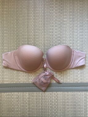 Victoria’s Secret Strapless Bra 32DD